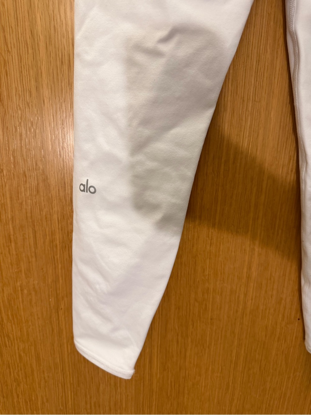 ALO Yoga White Active Leggings with Subtle Logo - Picture 3 of 7
